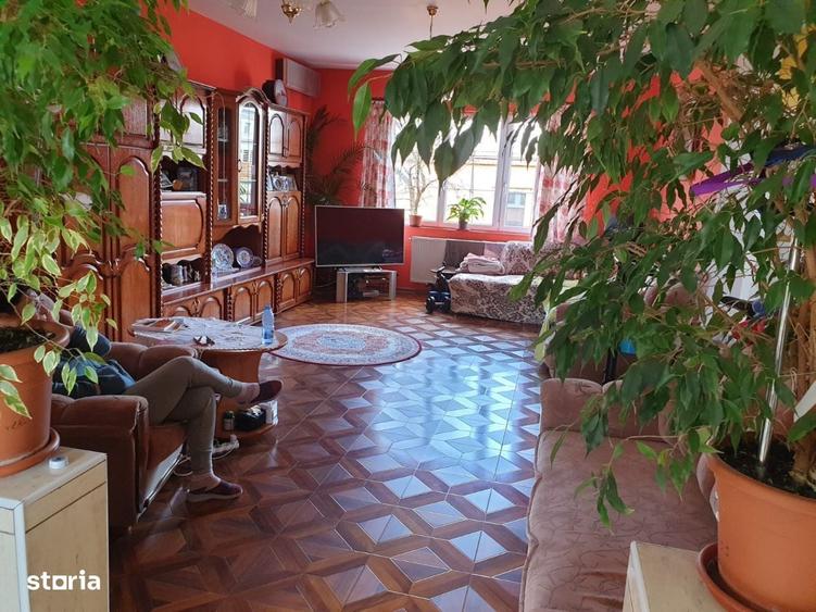Casă cu 4 camere în Sâncraiu de Mureș