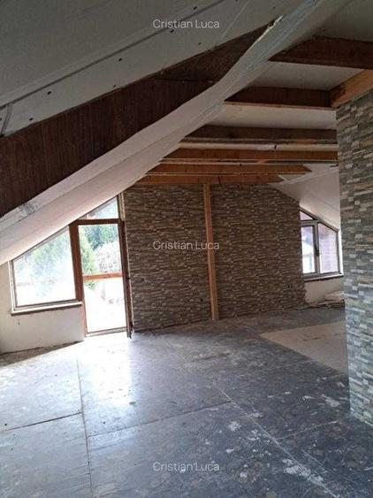 Apartament cu 3 camere decomandat în Bușteni
