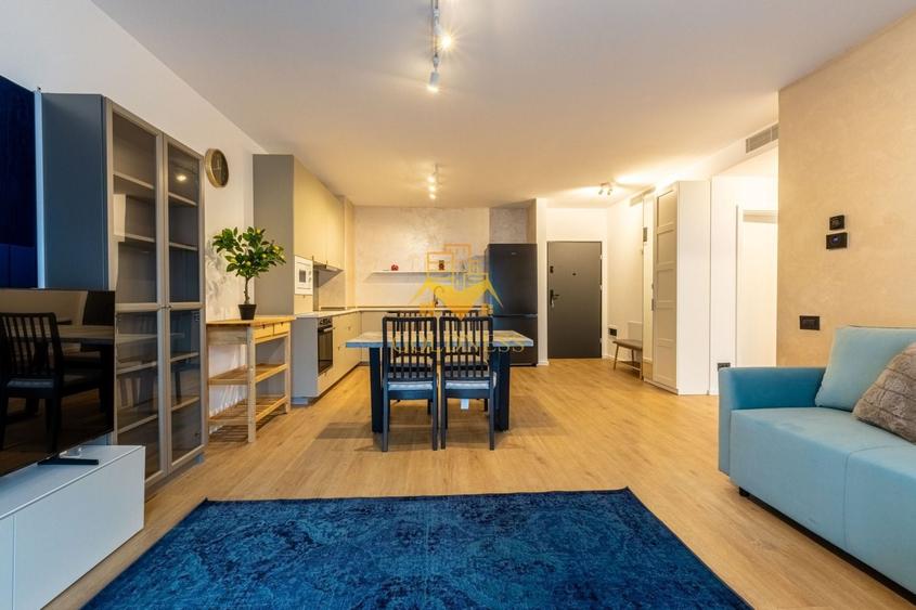 Apartament cu 3 camere semidecomandat, mobilat în Iris