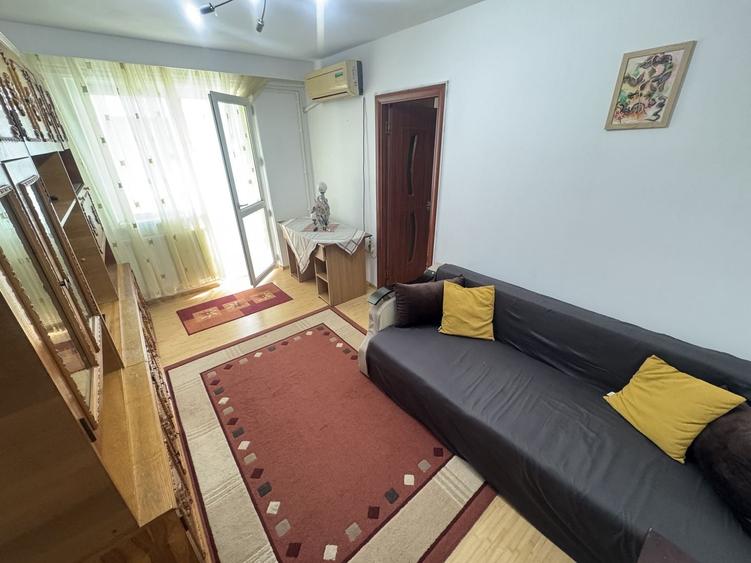Apartament cu 2 camere semidecomandat, mobilat în Casa de Cultură