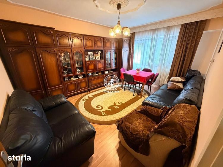 Apartament cu 4 camere în Dacia