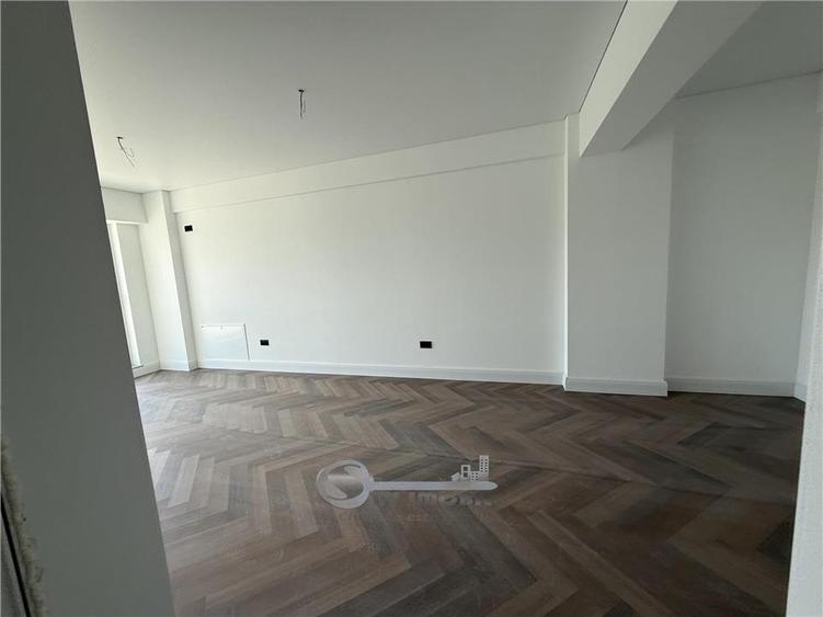 Apartament cu 2 camere decomandat în Tătărași