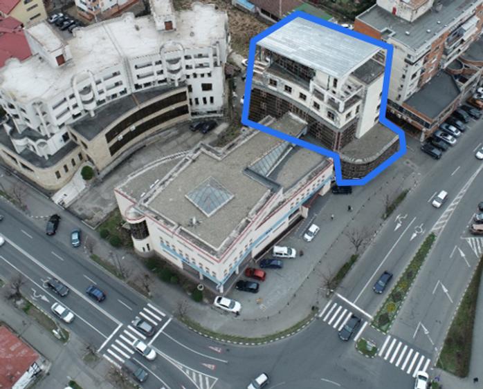 Birou, de 1,426 mp, în Central