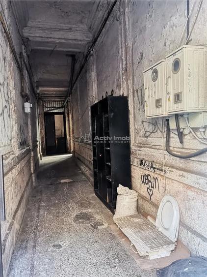 Apartament cu 2 camere decomandat în Universitate