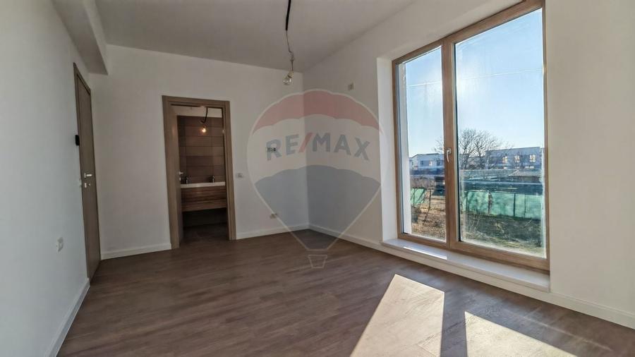 Duplex cu 4 camere cu Teren 250 Mp în Nord