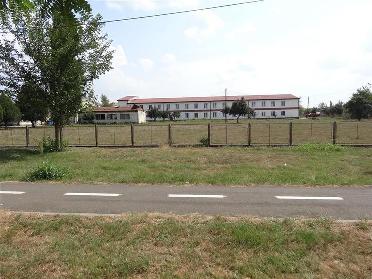 Spațiu industrial, de 200 mp, în Grădiște