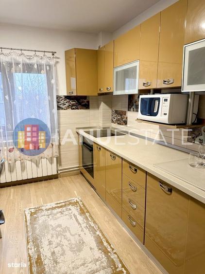Apartament cu 3 camere decomandat, mobilat în Vitan