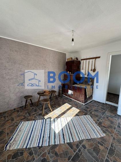 Casă individuală cu 3 camere cu Canalizare în Bujoreni