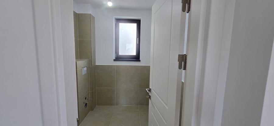 Duplex cu 4 camere cu Canalizare în Bucureștii Noi