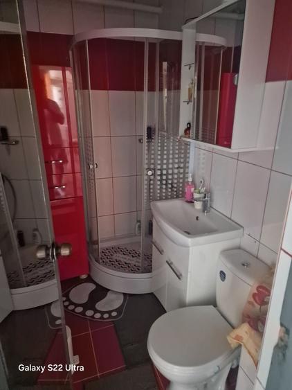 Apartament cu 2 camere decomandat în 23 August