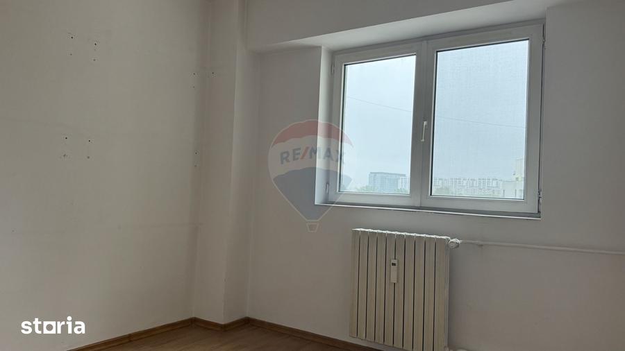 Apartament cu 4 camere decomandat în 13 Septembrie