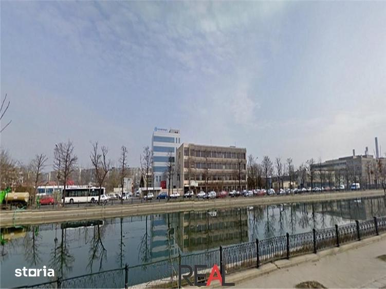 Spațiu comercial, de 322 mp, în Vitan