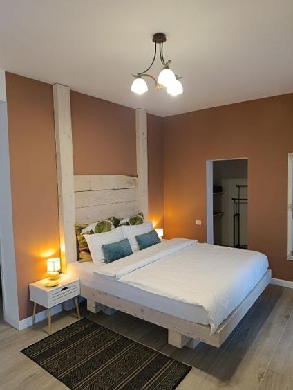 Casă individuală cu 5 camere cu Teren 2306 Mp în Predeluț