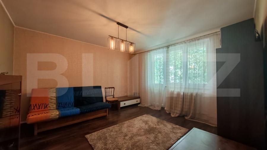 Apartament 4 camere decomandat, etaj intermediar, Splaiul Cr - 6