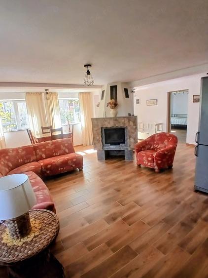 Casă cu 3 camere cu Teren 2700 Mp în Coada Izvorului