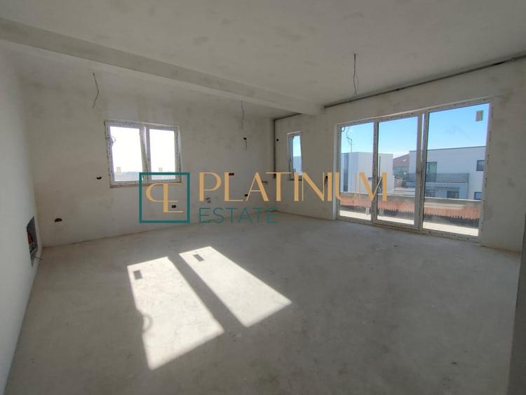 Apartament cu 3 camere decomandat în Exterior Nord