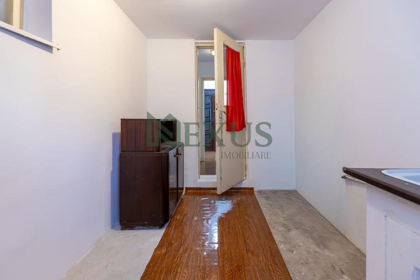 Apartament cu 2 camere semidecomandat în Milcov