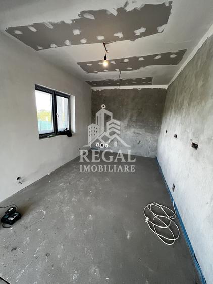 Casă individuală cu 3 camere cu Canalizare în Central