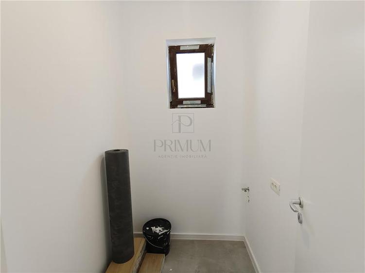 Duplex cu 4 camere cu Canalizare în Moșnița Nouă