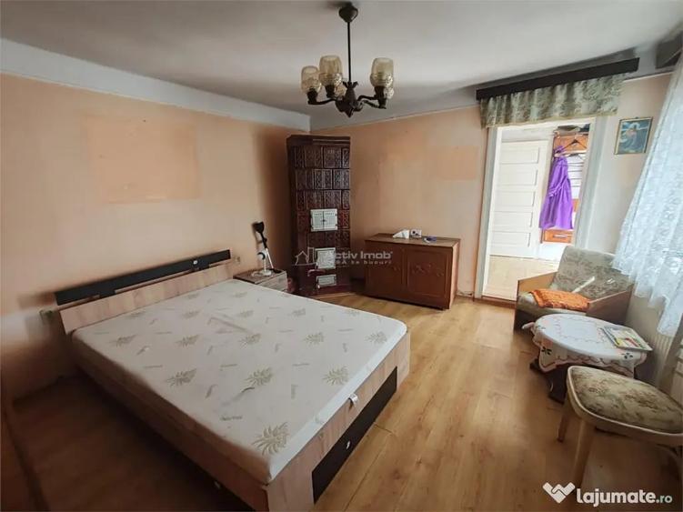 Casă cu 4 camere cu Teren 622 Mp în Central