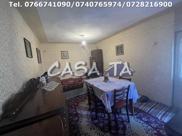 Casă individuală cu 4 camere cu Canalizare în Runcu