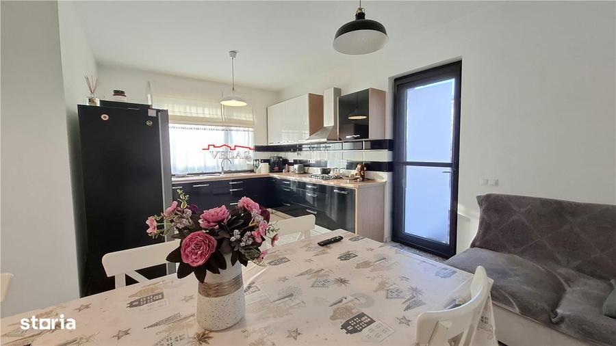 Casă cu 6 camere cu Teren 507 Mp în Central