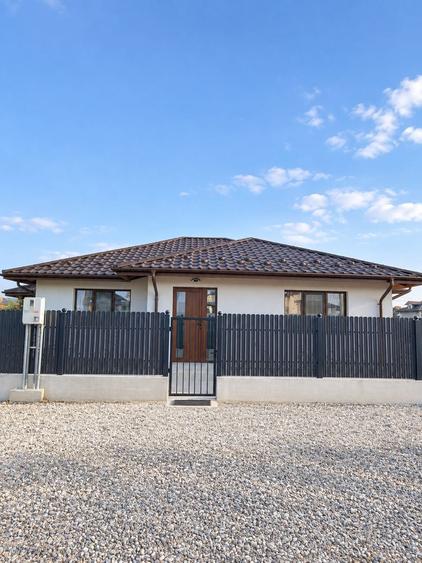 Casă cu 2 camere în Aroneanu
