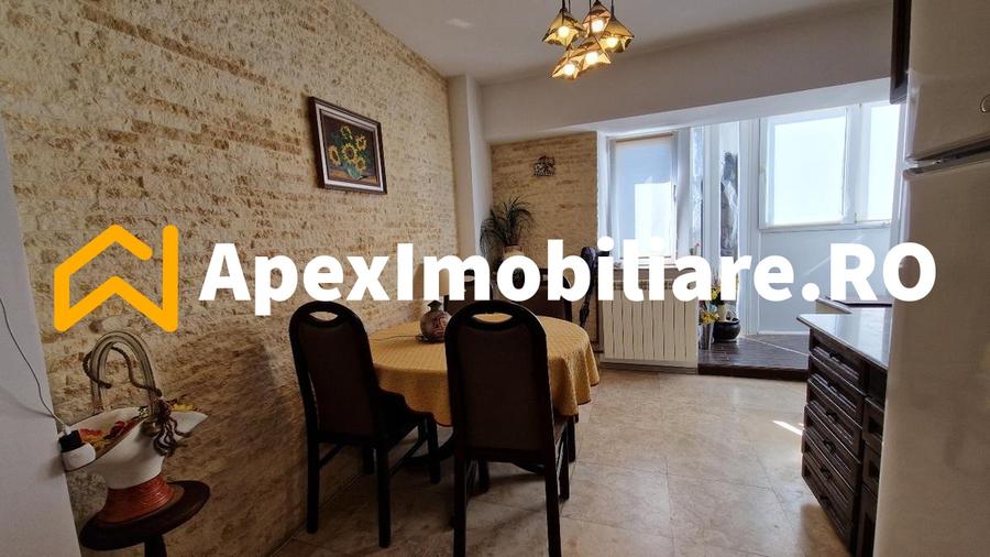 Apartament cu 3 camere decomandat, mobilat în Decebal