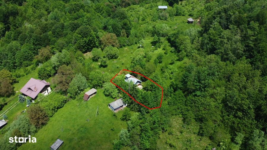 Casă cu 4 camere cu Teren 606 Mp în Bradu