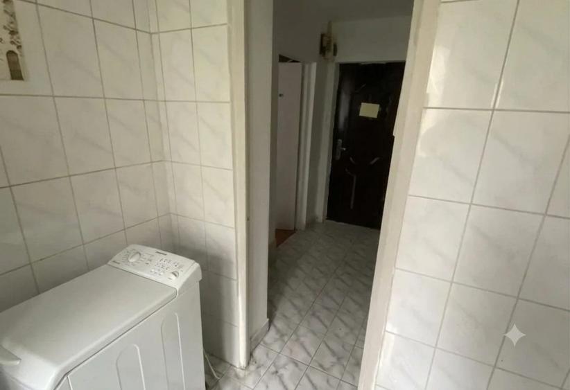 Garsonieră în Titan