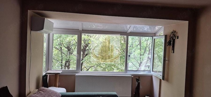 Apartament cu 2 camere semidecomandat, mobilat în Tipografilor