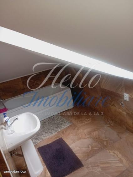 Apartament cu 3 camere semidecomandat în Florești