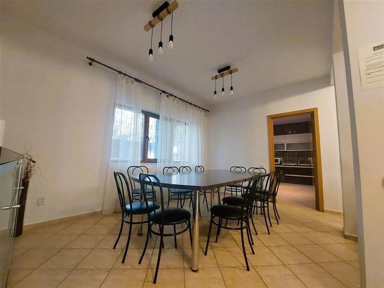 Casă individuală cu 4 camere cu Canalizare în Cioplea