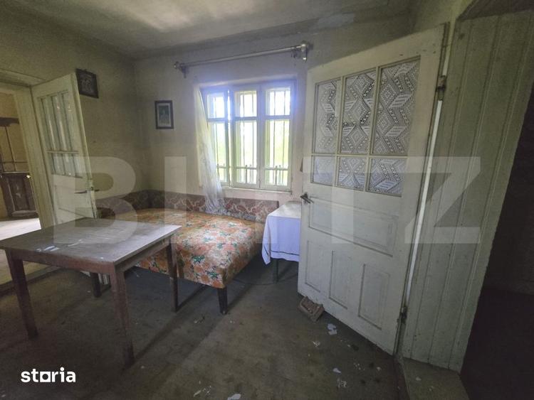 Casă cu 3 camere cu Teren 1954 Mp în Central