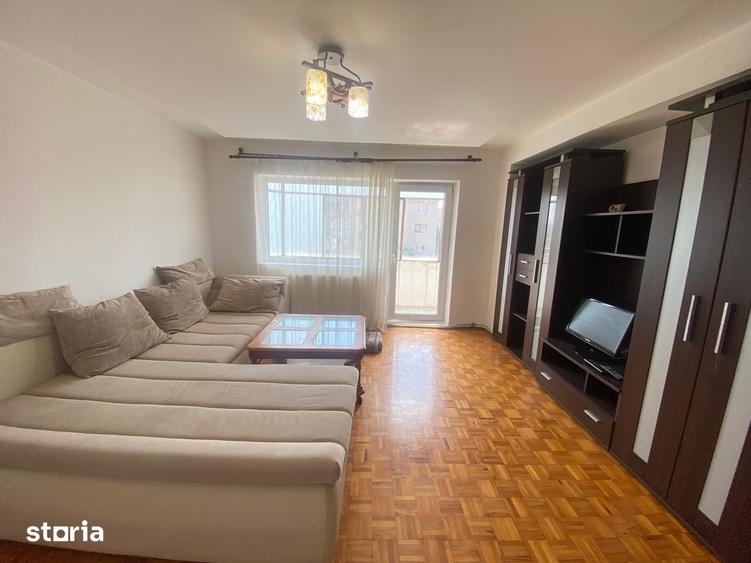 Apartament cu 2 camere decomandat, mobilat în Central