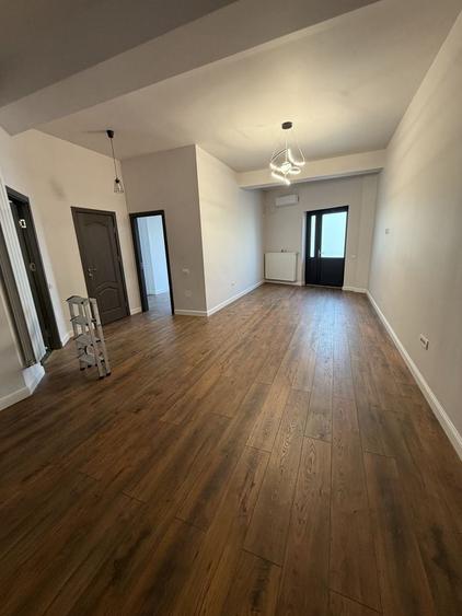 Apartament cu 2 camere decomandat, mobilat în Pipera
