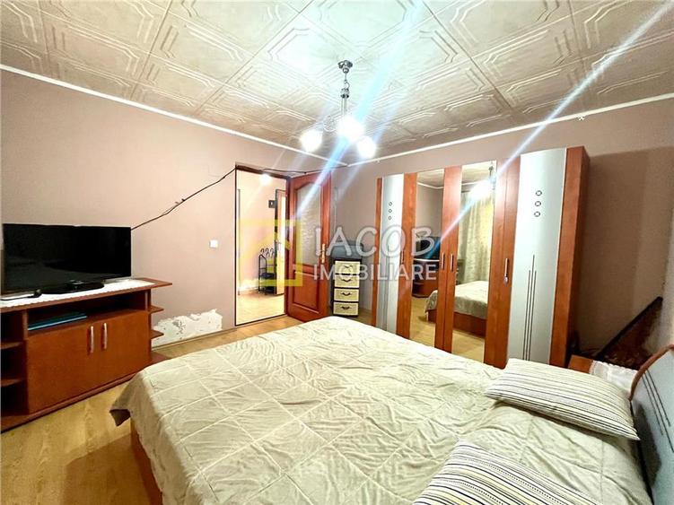 Casă individuală cu 3 camere cu Canalizare în Măgura