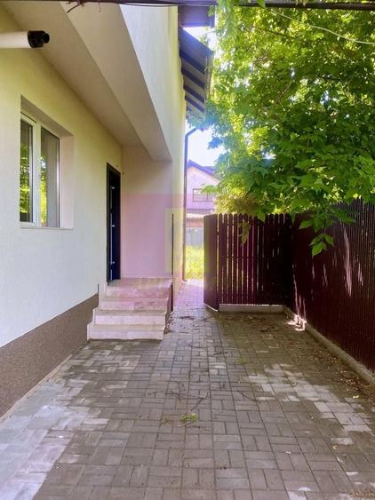 Duplex cu 4 camere cu Canalizare în Mogoșoaia