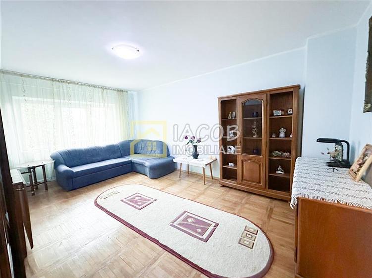 Apartament cu 2 camere decomandat în Mioriței