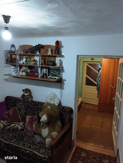 Casă cu 4 camere cu Teren 1020 Mp în Stănești