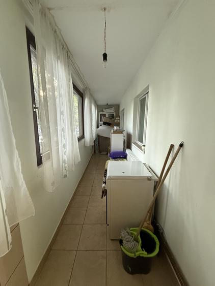 Apartament cu 3 camere decomandat, mobilat în Lipovei