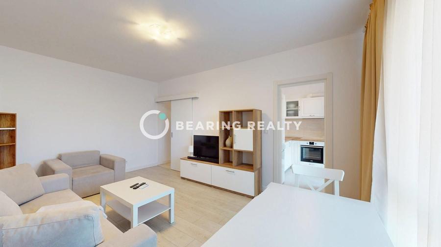 Apartament cu 2 camere semidecomandat, mobilat în Nord