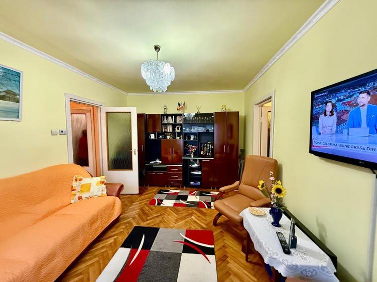 Apartament cu 2 camere semidecomandat în Zamfirescu