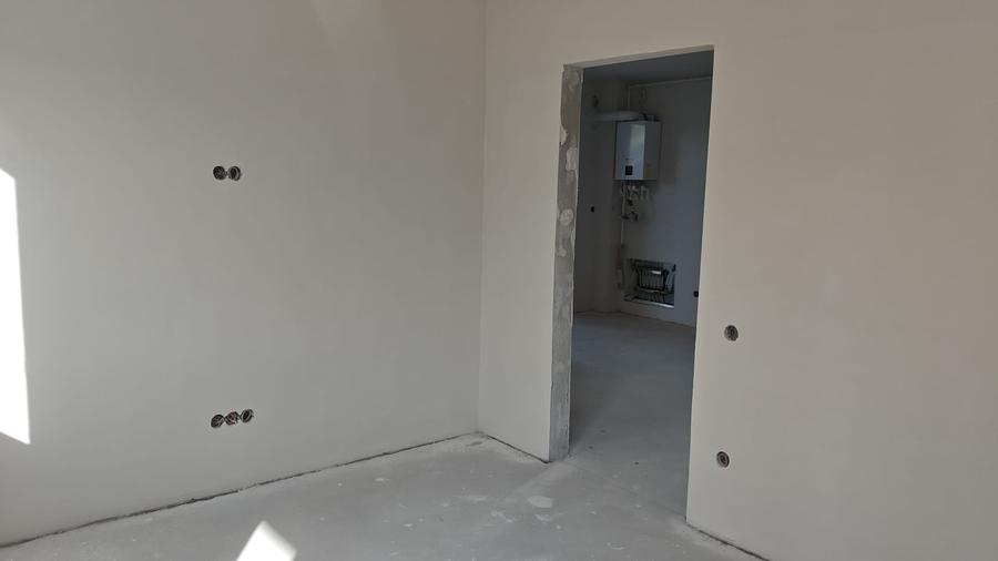 Apartament cu 3 camere semidecomandat în Apahida