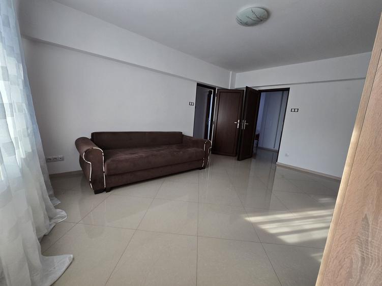 Apartament cu 2 camere decomandat în Titu Maiorescu