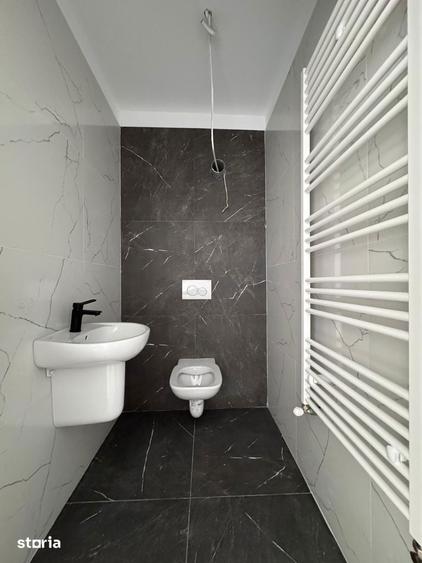 Apartament cu 4 camere în Tractorul
