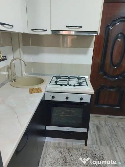 Garsonieră în Micro 40