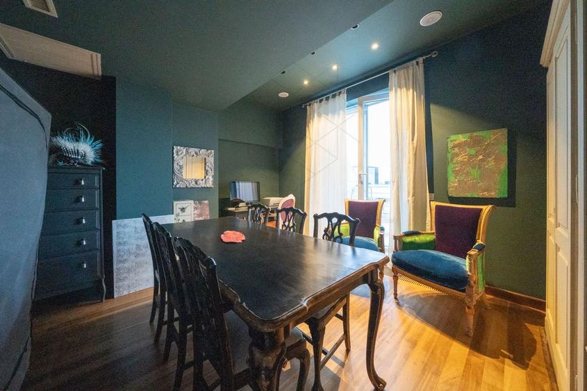 Penthouse cu 3 camere semidecomandat, mobilat în Herăstrău