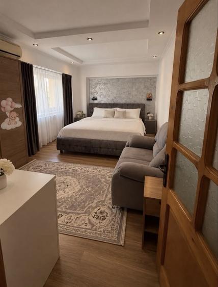 Apartament cu 3 camere decomandat în Central