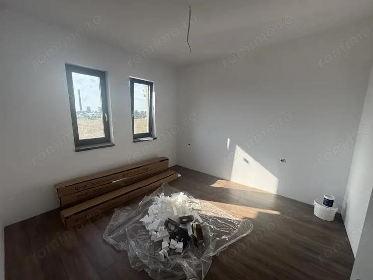Casă cu 4 camere cu Teren 45 Mp în Chișoda
